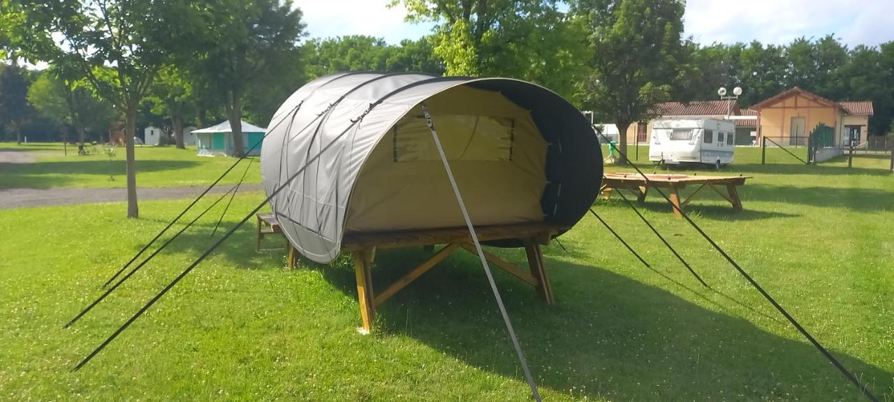Les Berges Du Cele Camping