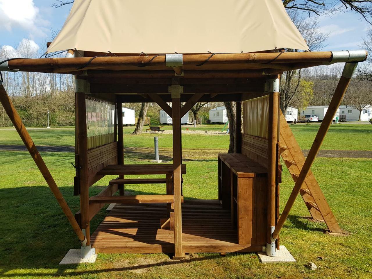 Les Berges Du Cele Camping 2*